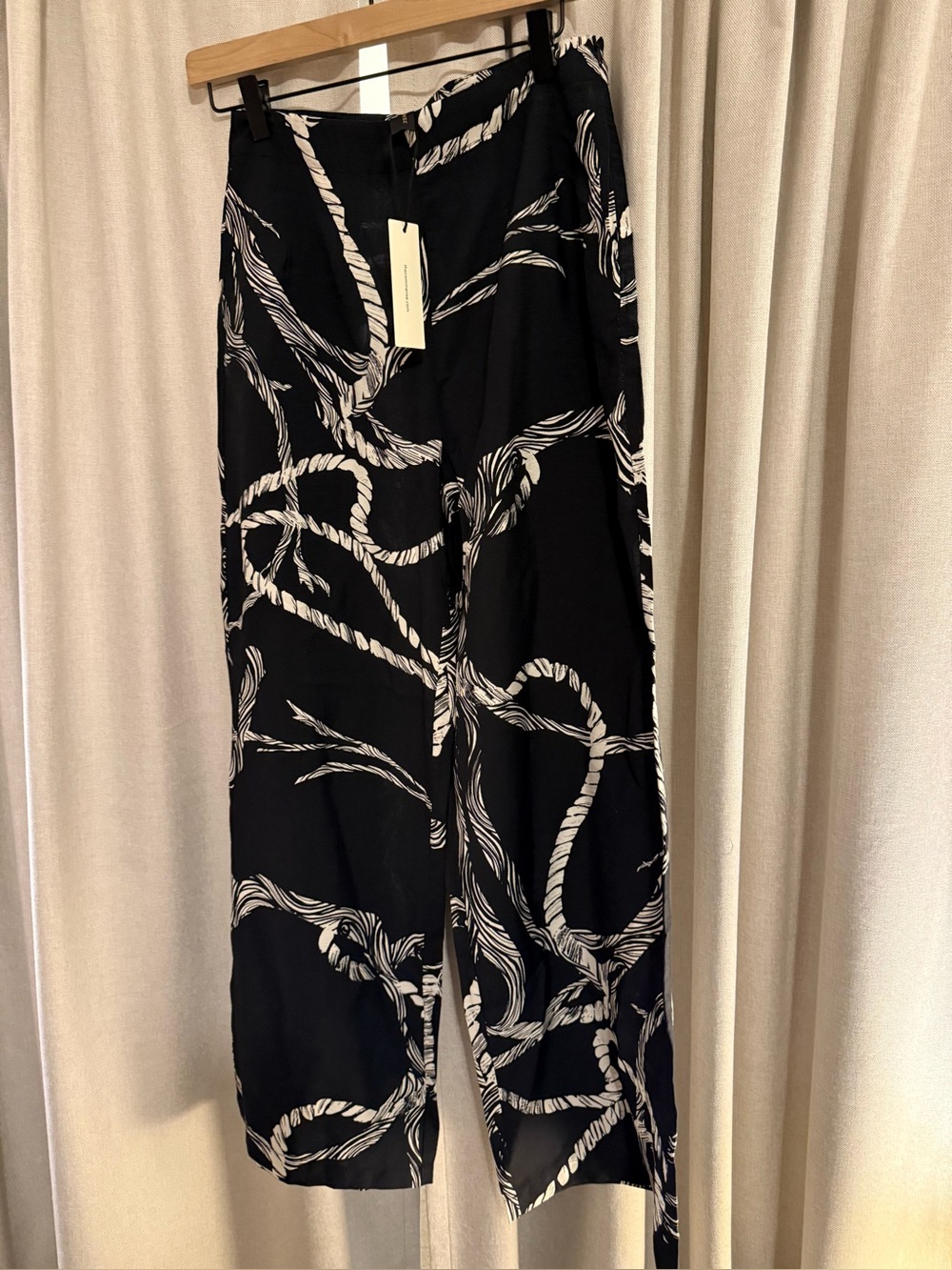 Commense Black Wide-Leg Rope Print Pants S